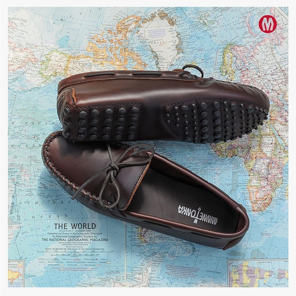 MINNETONKA Men's Original Cowhide Driving Moccasin Size 11